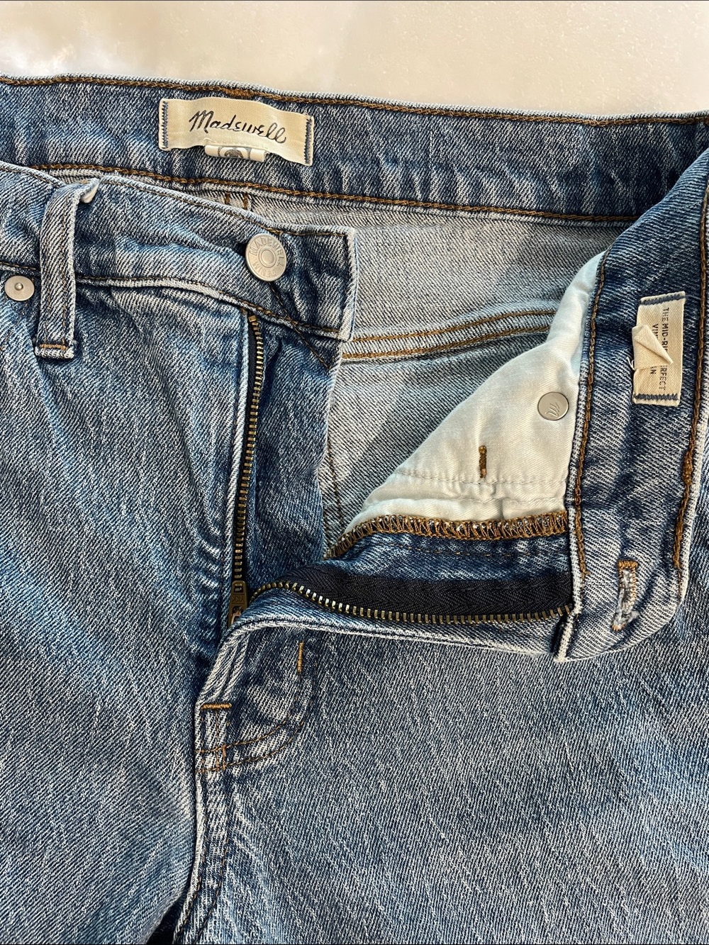 Madewell Mid Rise Denim Perfect Vintage Jean - Picture 3 of 8